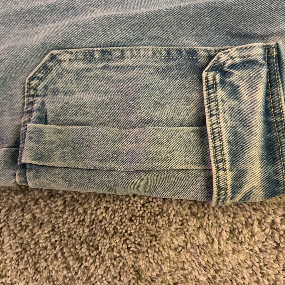 Princess Polly Women’s Denim Cargo Jeans - Picture 3 of 6